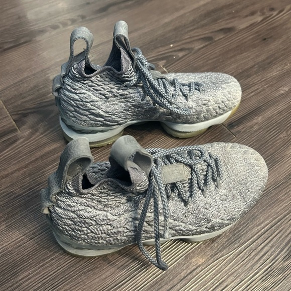 Nike LeBron 15 XV Ashes City Version Size 4 - Picture 5 of 9